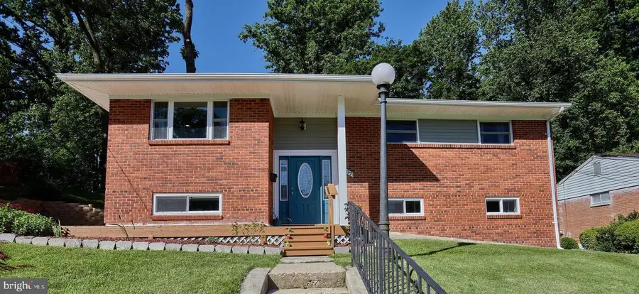 1007 Venice Dr, Silver Spring, MD 20904 - #2