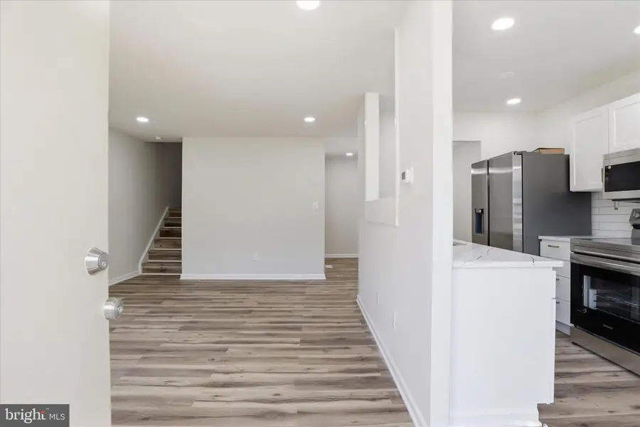 10107 Ridgeline Dr, Montgomery Village, MD 20886 - #2