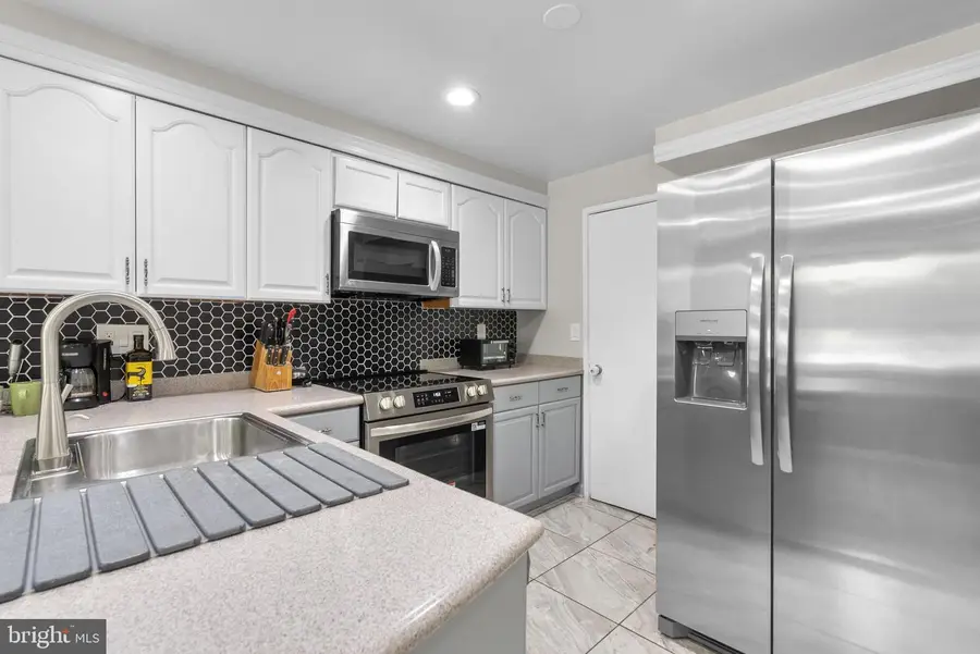 10314 Watkins Mill Dr, Gaithersburg, MD 20886 - #3