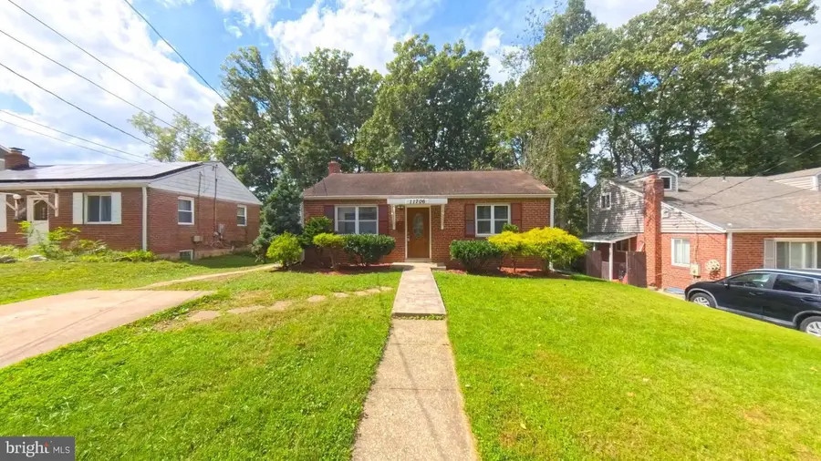 11706 Hatcher Pl, Silver Spring, MD 20902 - #2