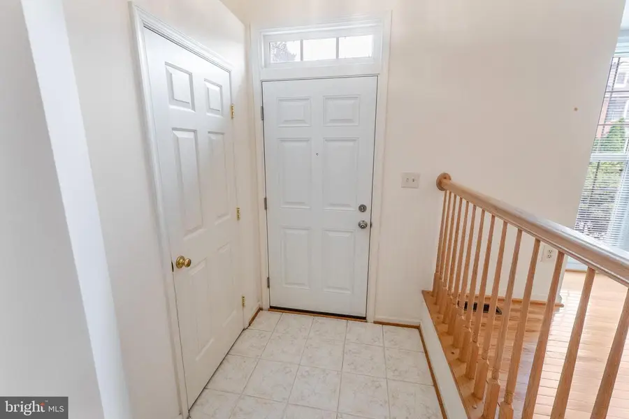 10131 Treble Ct, Rockville, MD 20850 - #3