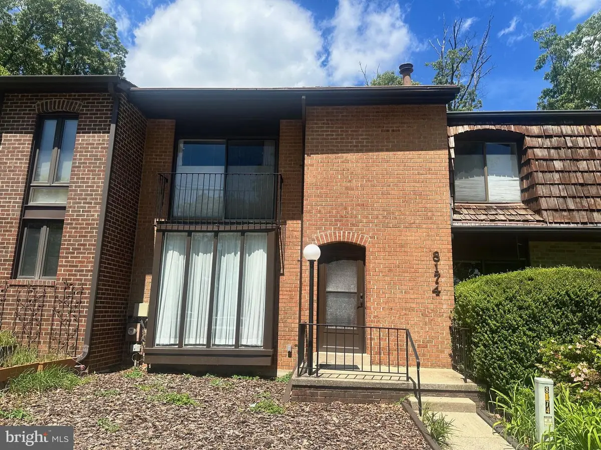 8174 Inverness Ridge Rd, Potomac, MD 20854 - #1