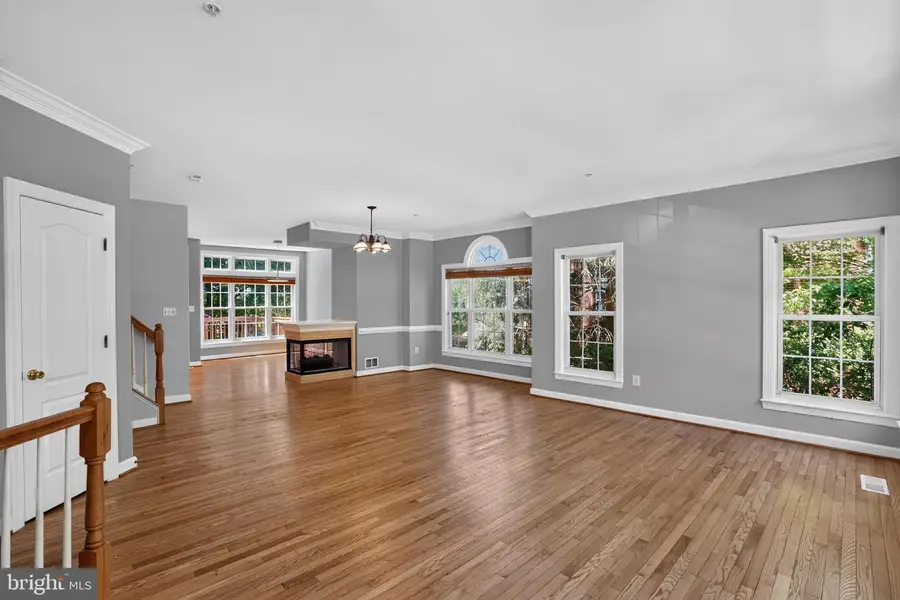 2011 Ashleigh Woods Ct, Rockville, MD 20851 - #3