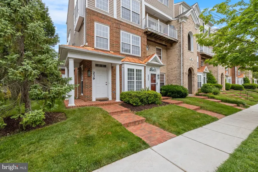 239 Jay Dr #89, Rockville, MD 20850 - #2