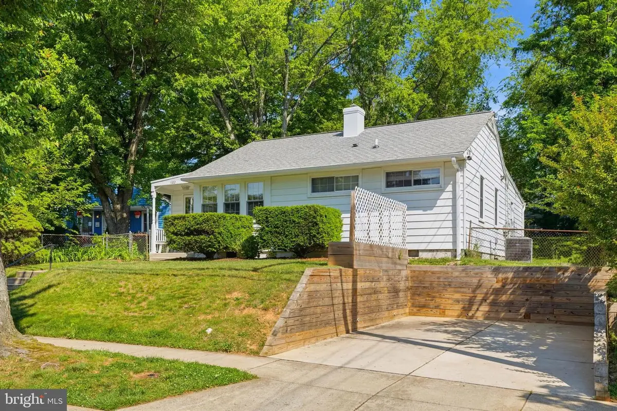 1102 Broadwood Dr, Rockville, MD 20851 - #1