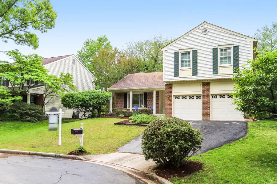 302 Bostwick Ln, Gaithersburg, MD 20878 - #3