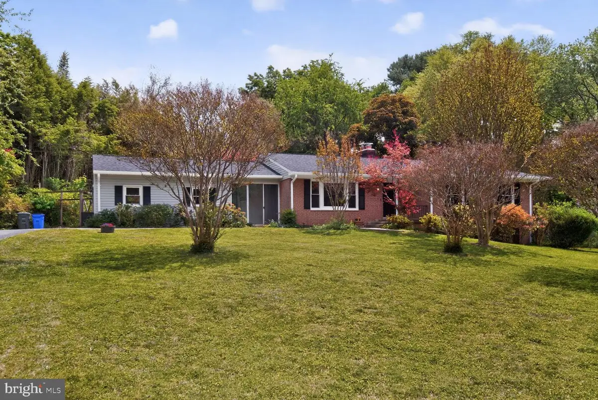 13004 Chestnut Oak Dr, Gaithersburg, MD 20878 - #1
