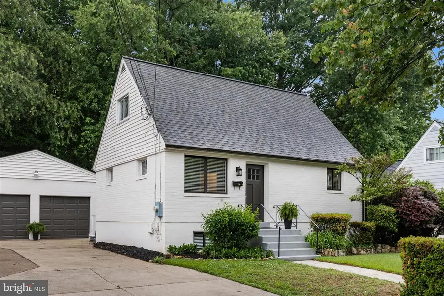 11414 Schuylkill Rd, Rockville, MD 20852 - #2