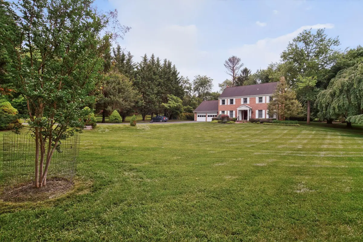 13600 Valley Dr, Rockville, MD 20850 - #1