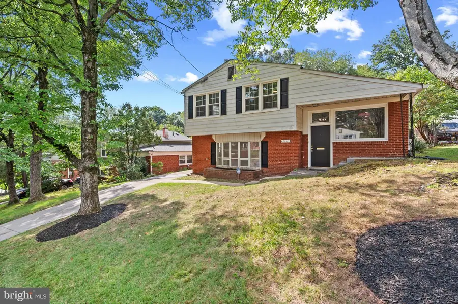 7510 Dundalk Rd, Takoma Park, MD 20912 - #2
