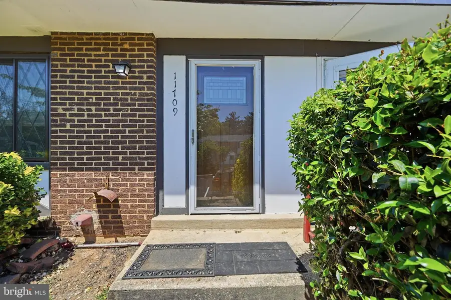 11709 Ashworth Ct, Germantown, MD 20876 - #3