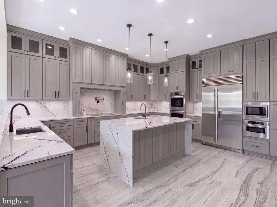 10804 Rock Run Dr, Potomac, MD 20854 - #2
