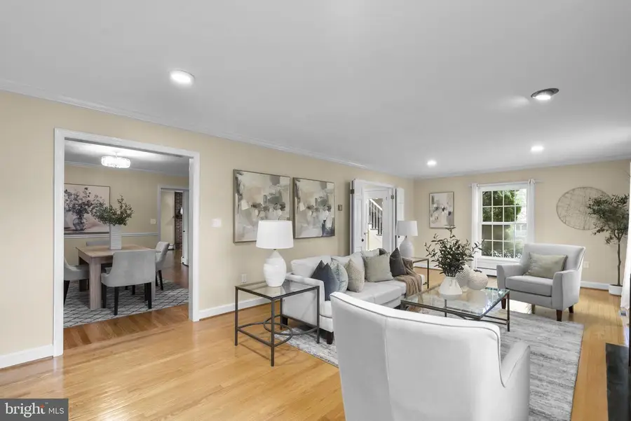 17701 Stoneridge Dr, Gaithersburg, MD 20878 - #3
