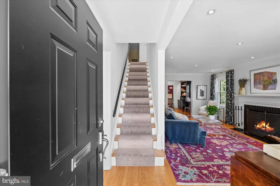 5901 Devonshire Dr, Bethesda, MD 20816 - #2