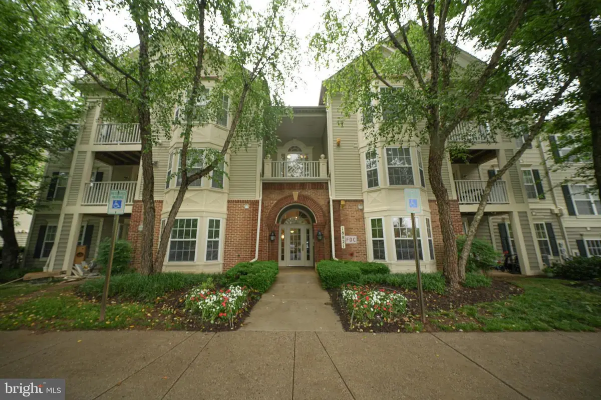 18821 Sparkling Water Dr #t-2, Germantown, MD 20874 - #1