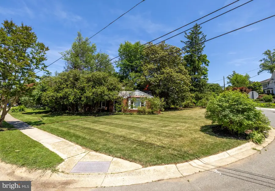 9201 Burley Dr, Bethesda, MD 20817 - #2