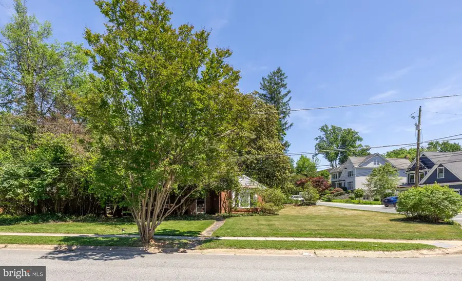 9201 Burley Dr, Bethesda, MD 20817 - #3