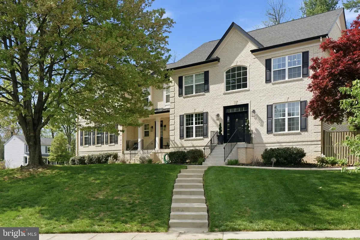 11801 Dinwiddie Dr, Rockville, MD 20852 - #1