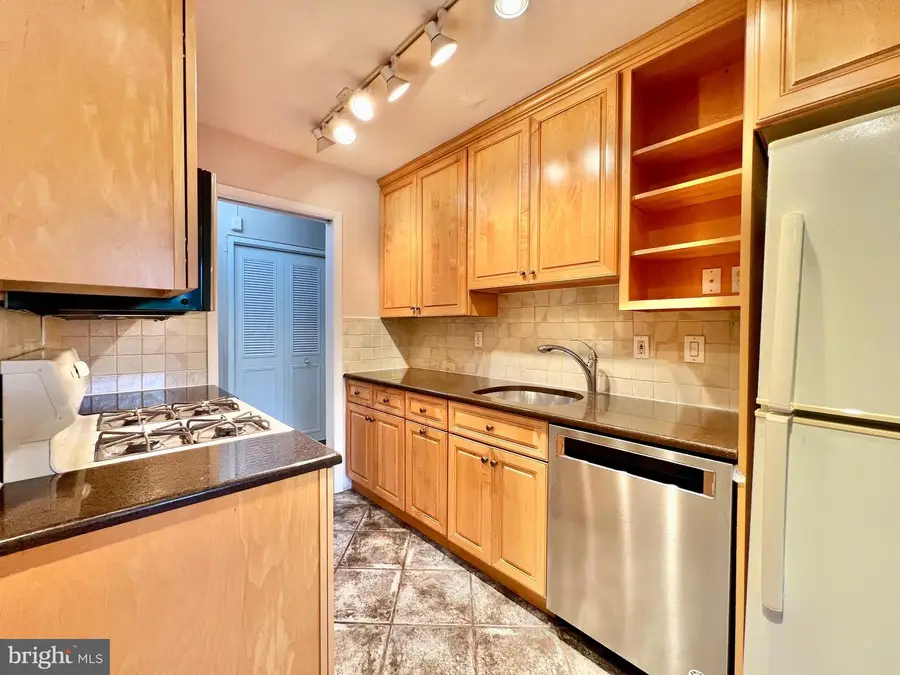 10500 Rockville Pike #401, Rockville, MD 20852 - #2