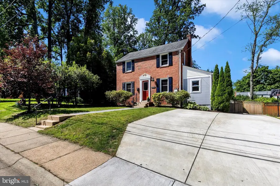 2714 Arvin St, Silver Spring, MD 20902 - #2
