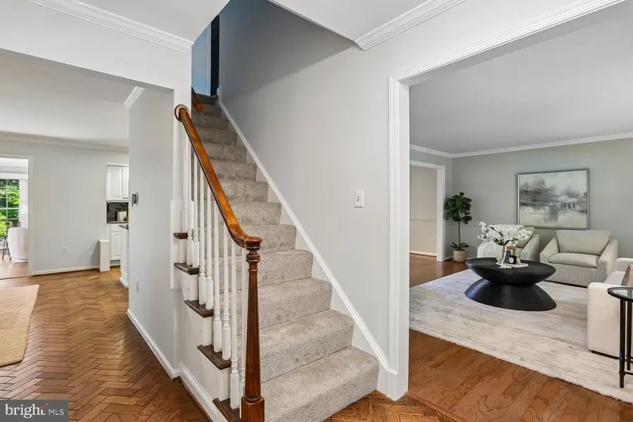 10909 Citreon Ct, Gaithersburg, MD 20878 - #2