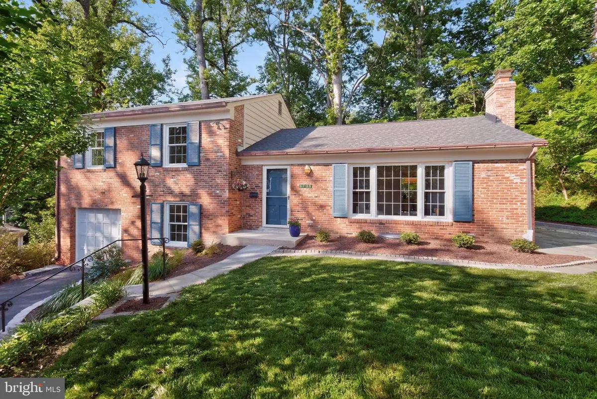 5709 Mohican Pl, Bethesda, MD 20816 - #1