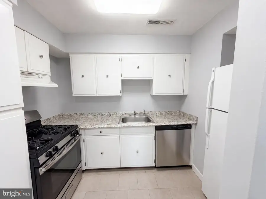 9907 Blundon Dr #302, Silver Spring, MD 20902 - #2