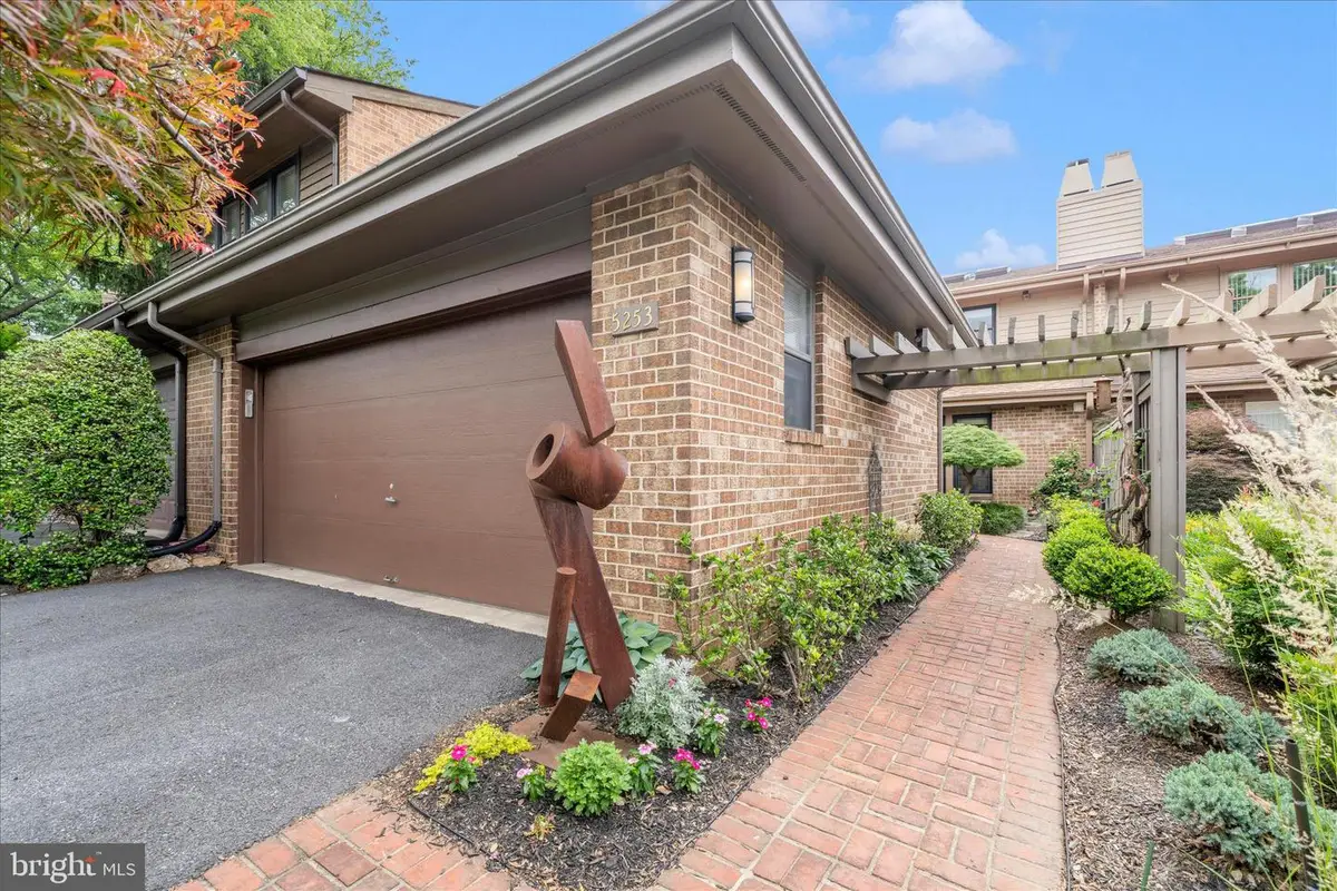 5253 Strathmore Ave, Kensington, MD 20895 - #1