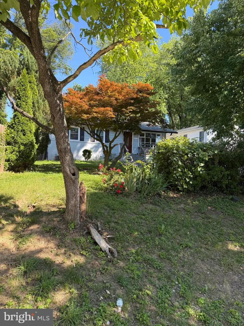 217 Cedar Ave, Gaithersburg, MD 20877 - #2