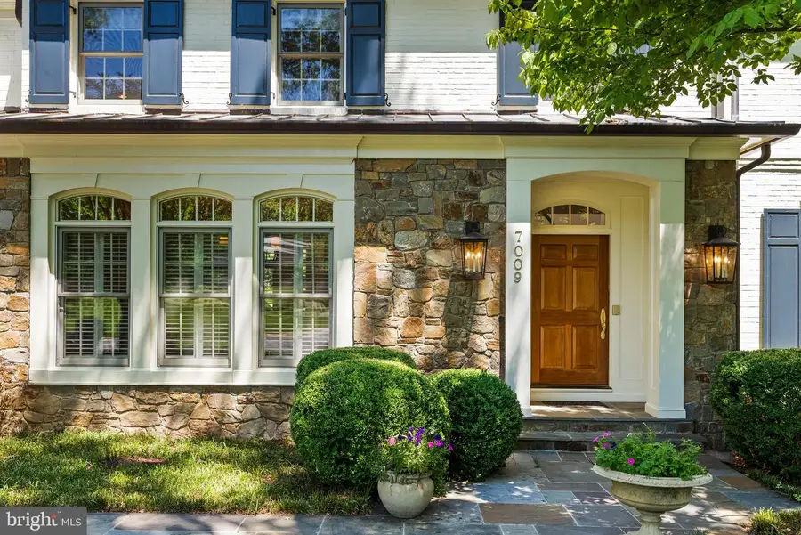 7009 Loch Lomond Dr, Bethesda, MD 20817 - #3