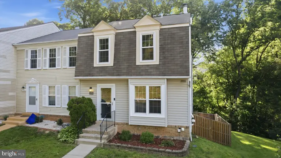 12859 Climbing Ivy Dr, Germantown, MD 20874 - #2