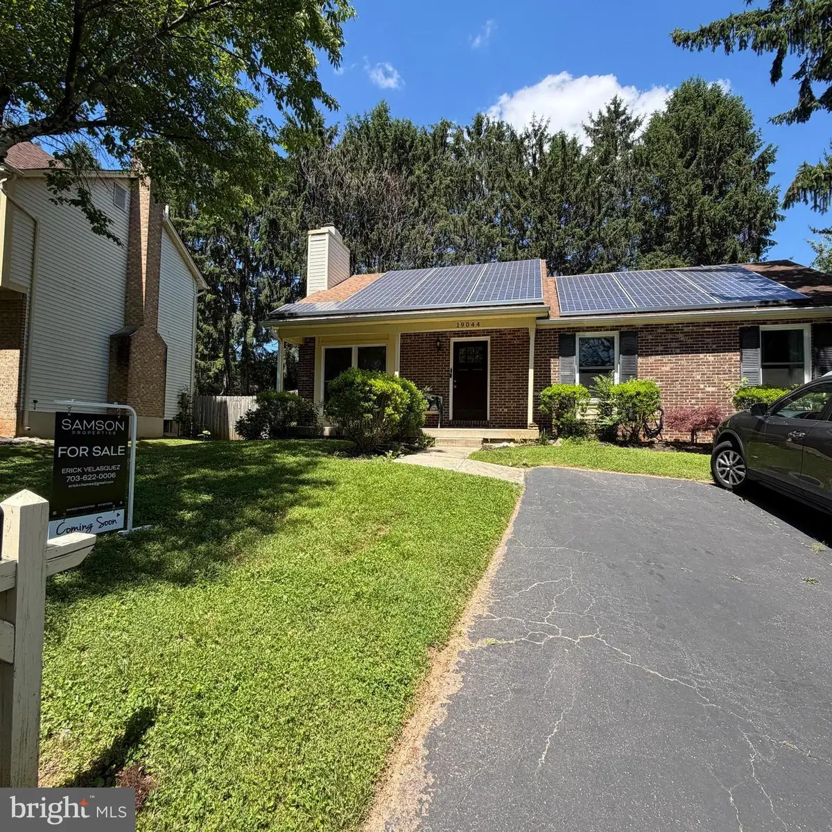 19044 Mcfarlin Dr, Germantown, MD 20874 - #1