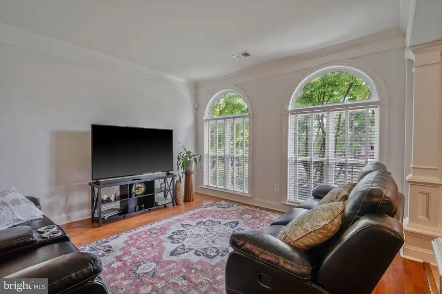 413 Longhorn Cres, Rockville, MD 20850 - #3