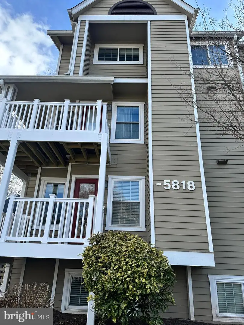 5818 Inman Park Cir #724, Rockville, MD 20852 - #1