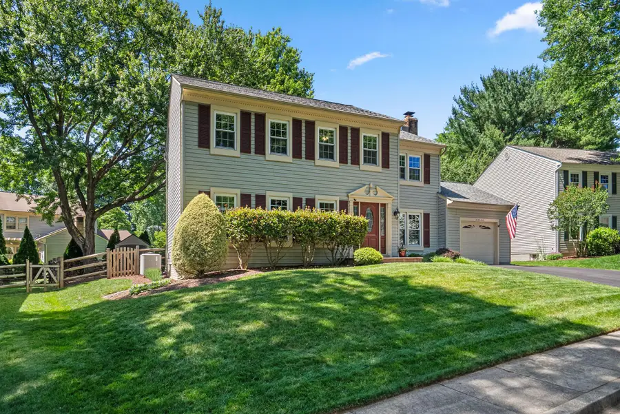20608 Hartsbourne Way, Germantown, MD 20874 - #2