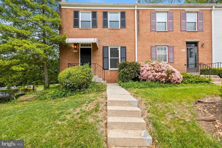 1923 Lyttonsville Rd #1923, Silver Spring, MD 20910 - #2