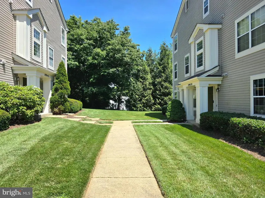 19939 Dunstable Cir #215, Germantown, MD 20876 - #3