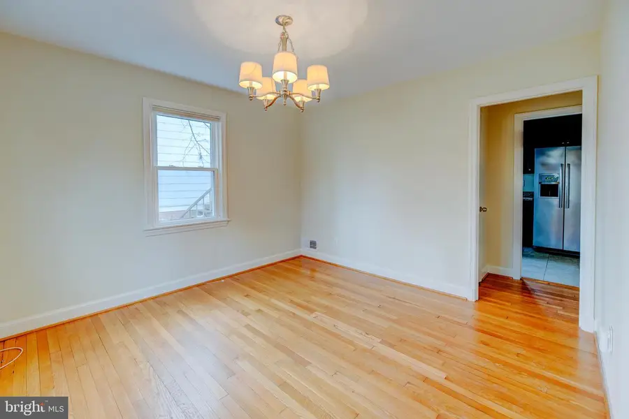 5214 Danbury Rd, Bethesda, MD 20814 - #3