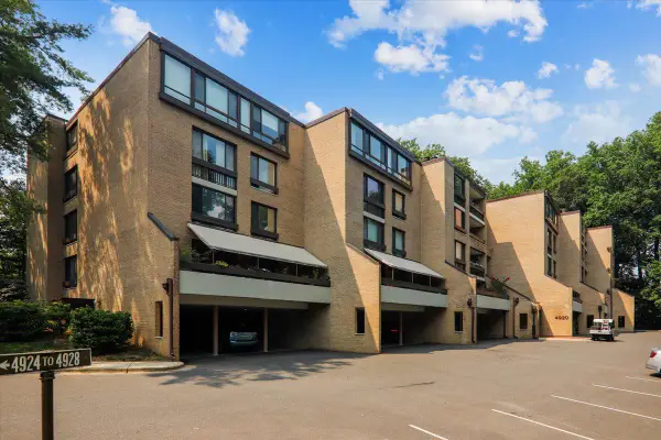 4920 Sentinel Dr #3-305, BETHESDA, MD 20816