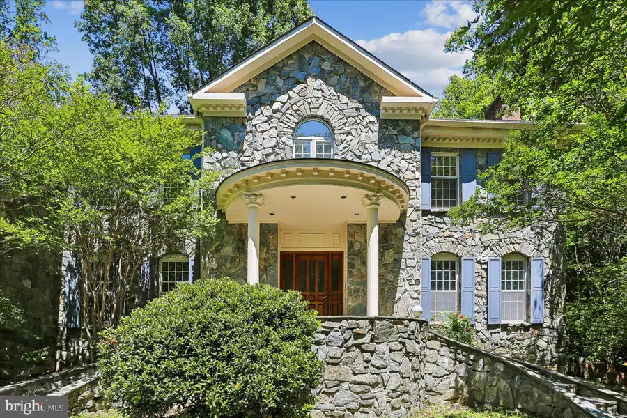 11720 Glen Ct, Potomac, MD 20854 - #3