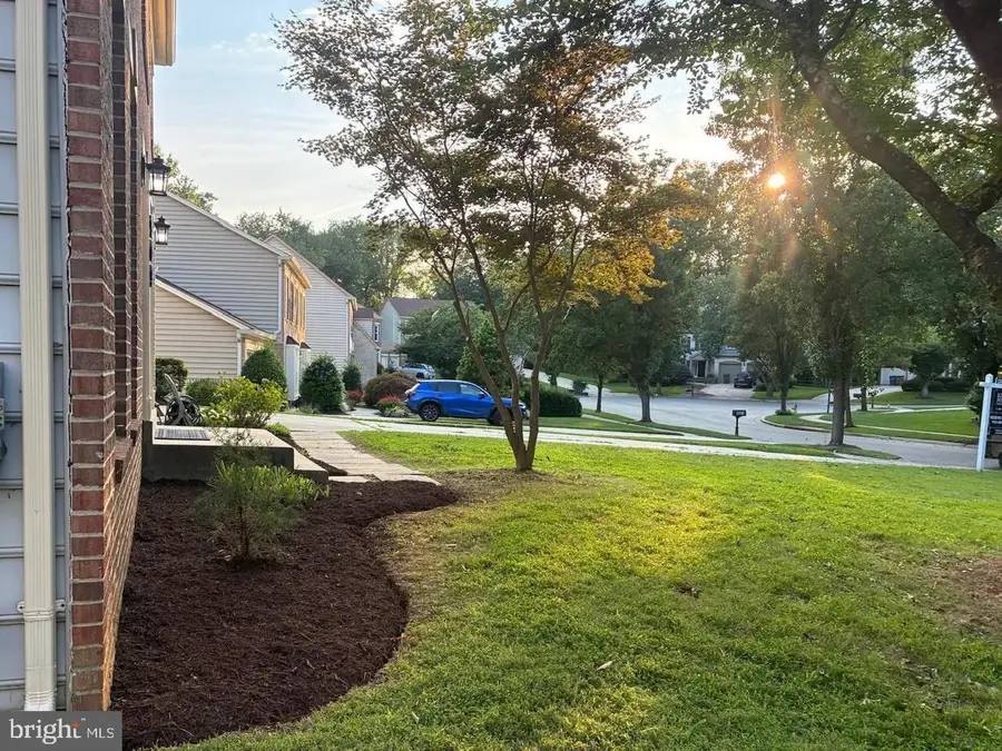 909 Willowleaf Way, Rockville, MD 20854 - #2