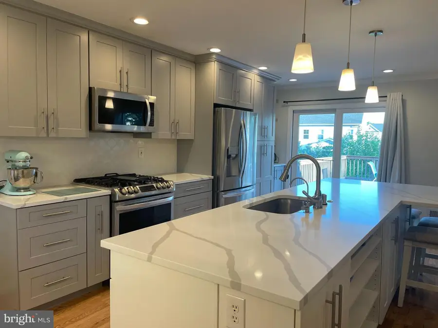 19932 Westerly Ave, Poolesville, MD 20837 - #2