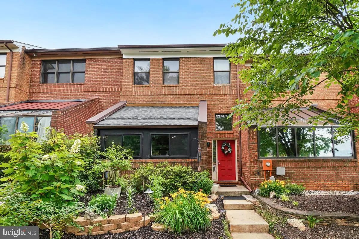 20526 Summersong Ln, Germantown, MD 20874 - #1