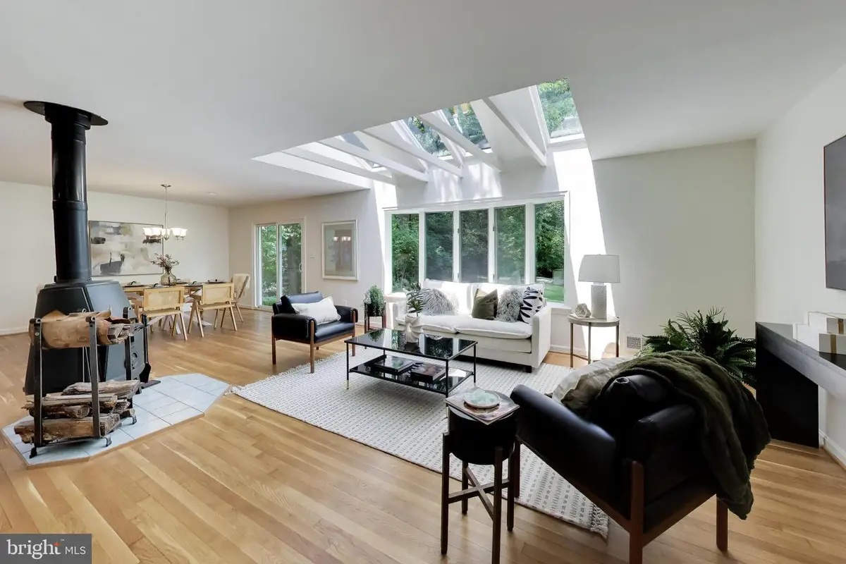 4 Orchard Way N, Rockville, MD 20854 - #1