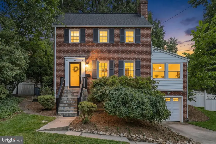 2504 Seminary Rd, Silver Spring, MD 20910 - #2