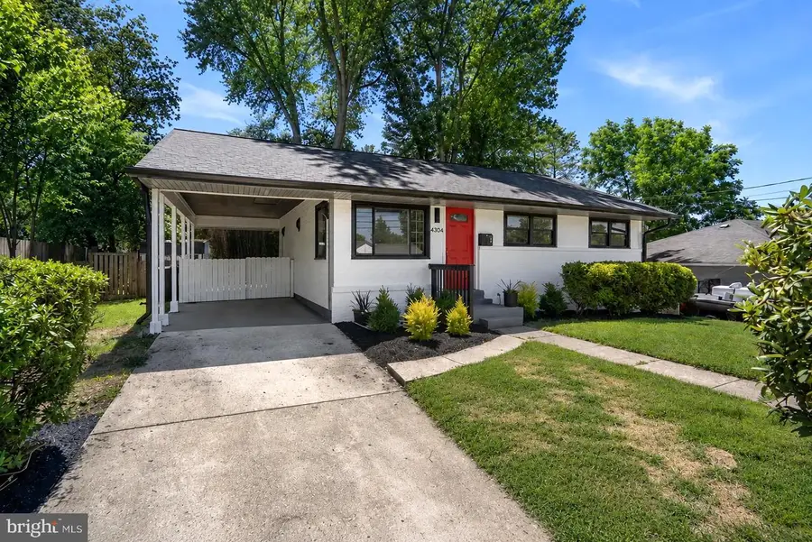 4304 Elizabeth St, Rockville, MD 20853 - #3