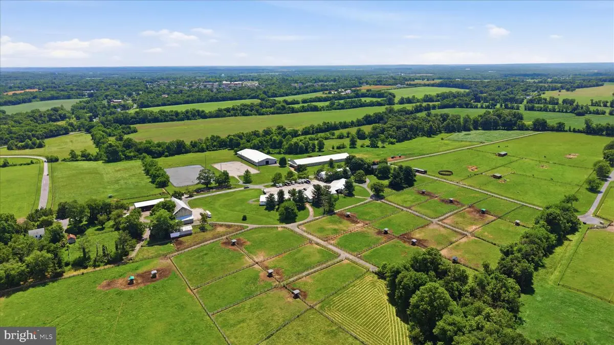 20800 Whites Ferry Rd, Poolesville, MD 20837 - #1