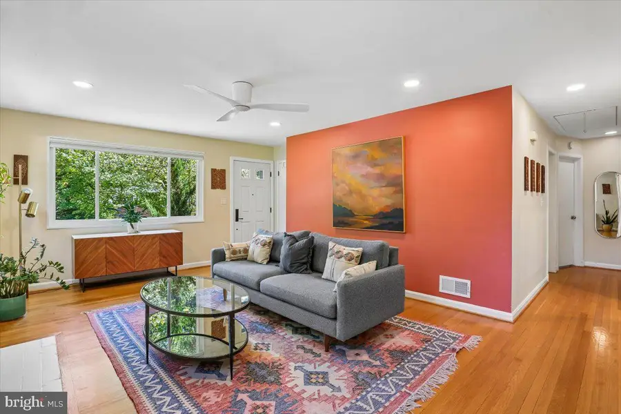 5113 Flanders Ave, Kensington, MD 20895 - #2
