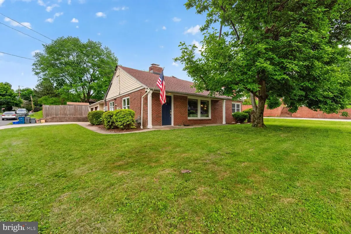 10123 Capitol View Ave, Silver Spring, MD 20910 - #1