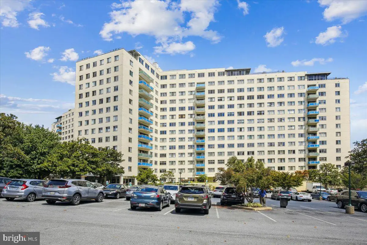 10201 Grosvenor Pl #1205, North Bethesda, MD 20852 - #1